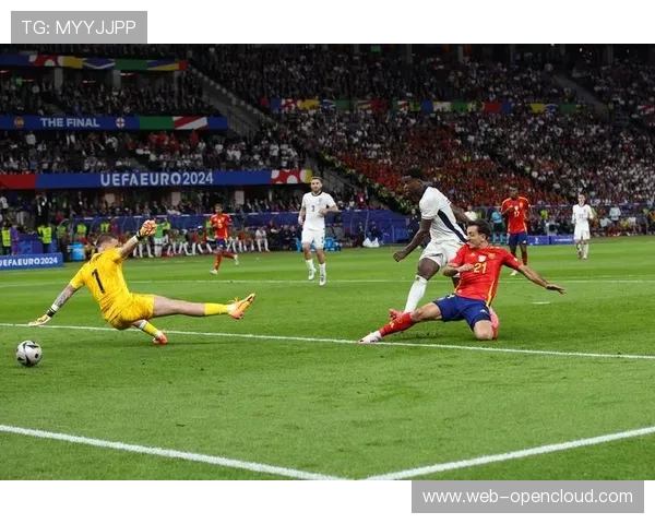 奥亚萨瓦尔赛后专访:团队胜利比个人进球更重要 奥亚萨瓦尔赛后专访:团队胜利比个人进球更重要